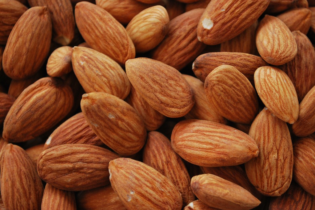 0415_almonds